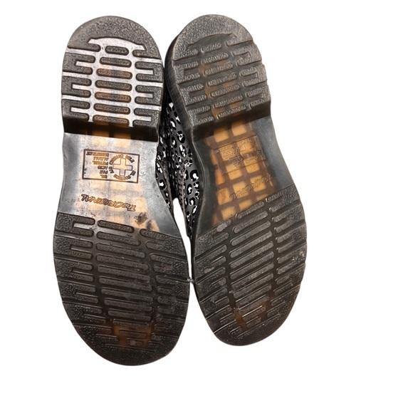 Dr. Martens 1460 Gray Leopard Smooth Leather Boots – Women’s US 9 - Picture 6 of 9